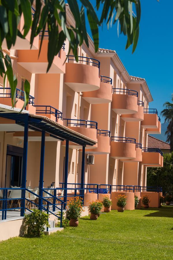 Akroyiali Resort Vasiliki Exteriör bild