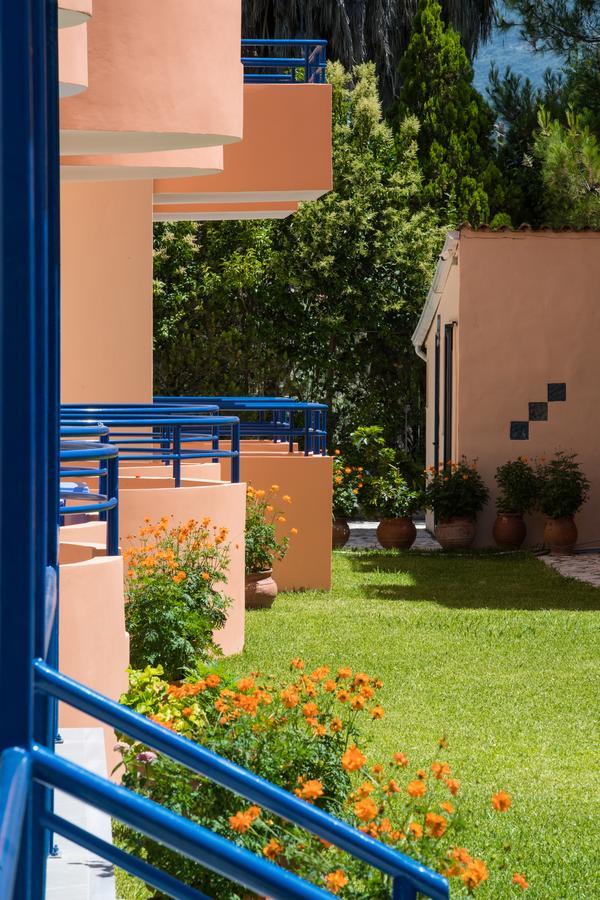 Akroyiali Resort Vasiliki Exteriör bild